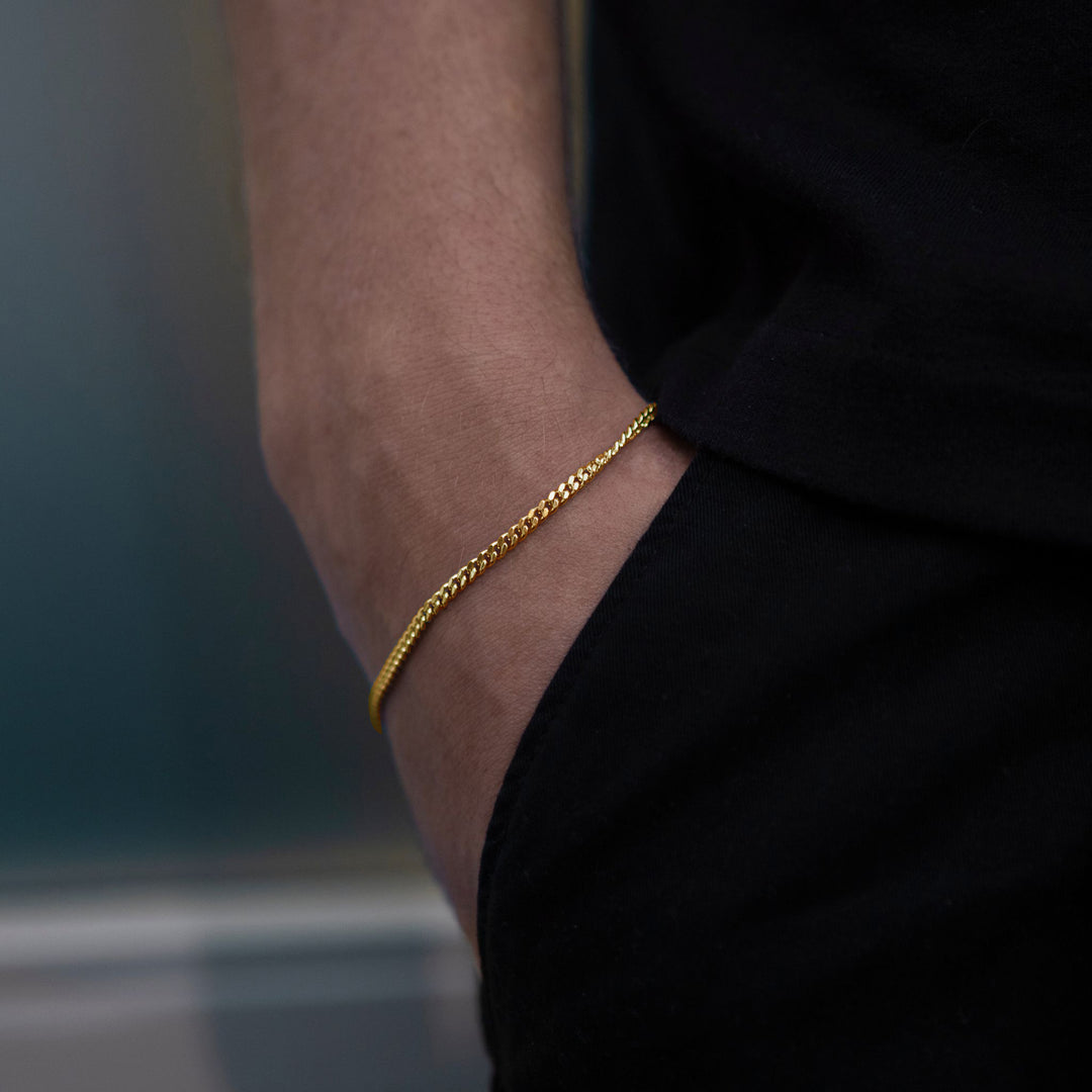 Curb Bracelet Slim Gold